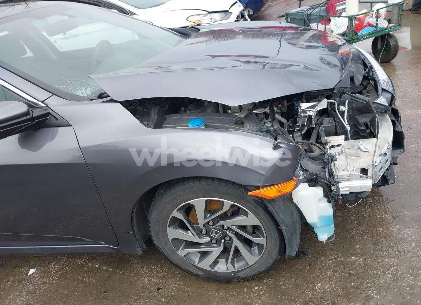 Photo 17 of 2018 Honda Civic EX (VIN 2HGFC2F7XJH550631)