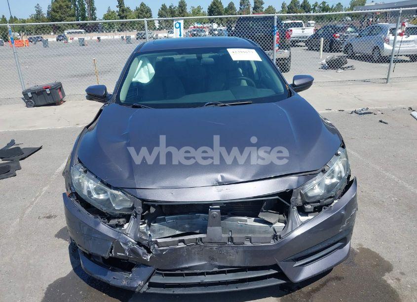 Photo 13 of 2018 Honda Civic EX (VIN 2HGFC2F7XJH575402)