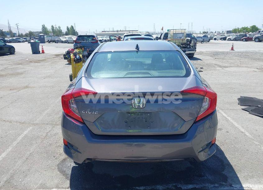 Photo 17 of 2018 Honda Civic EX (VIN 2HGFC2F7XJH575402)