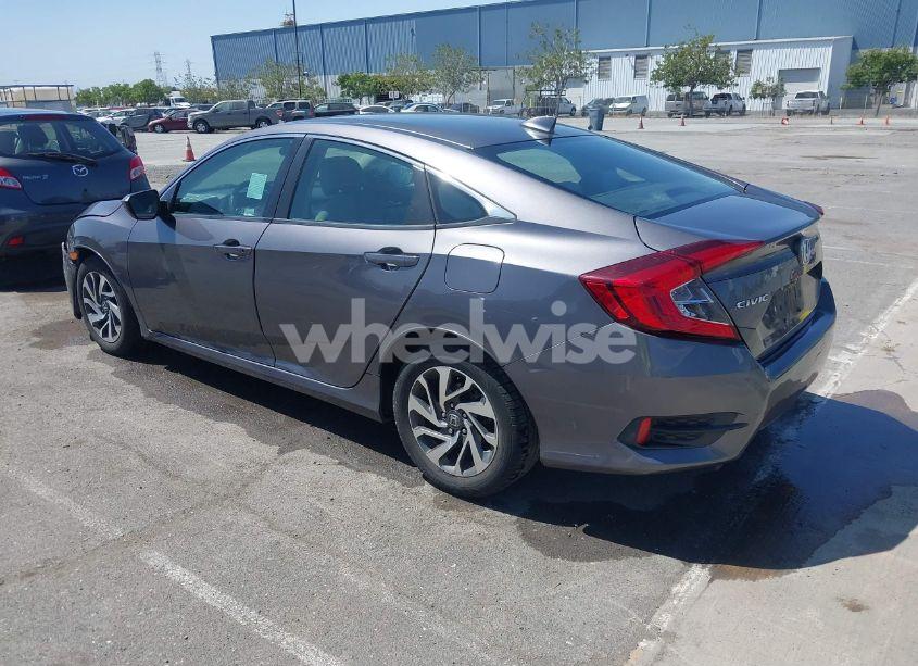 Photo 3 of 2018 Honda Civic EX (VIN 2HGFC2F7XJH575402)