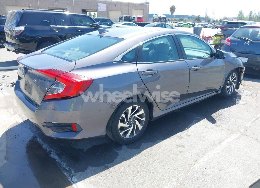 Photo 4 of 2018 Honda Civic EX (VIN 2HGFC2F7XJH575402)