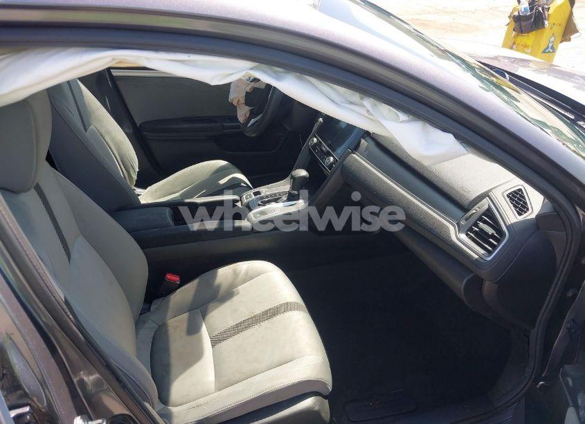 Photo 5 of 2018 Honda Civic EX (VIN 2HGFC2F7XJH575402)