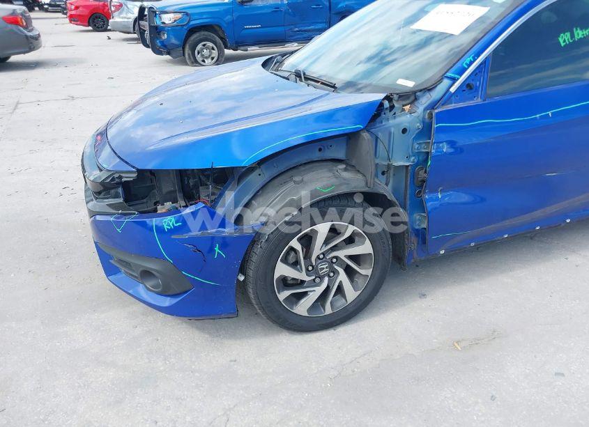 Photo 6 of 2018 Honda Civic EX (VIN 2HGFC2F7XJH588487)