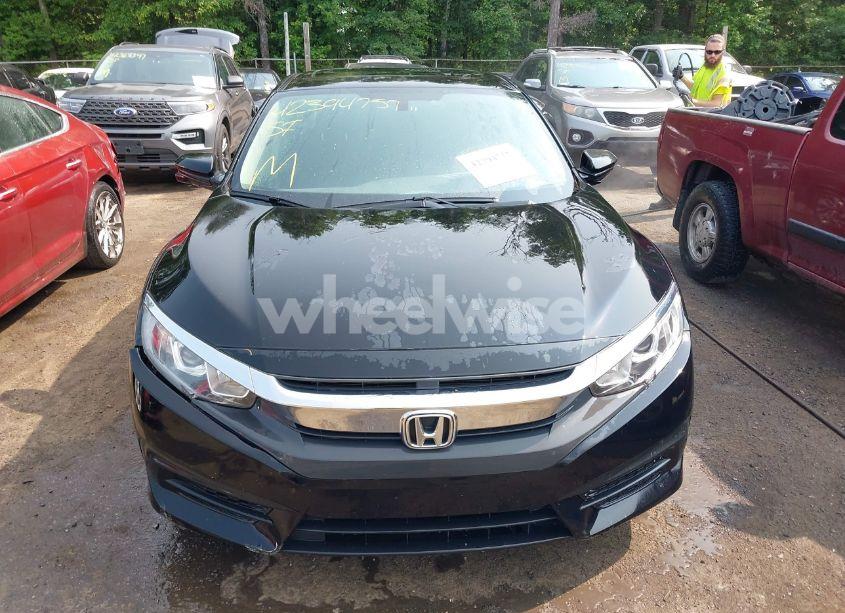 Photo 12 of 2018 Honda Civic EX (VIN 2HGFC2F7XJH596251)