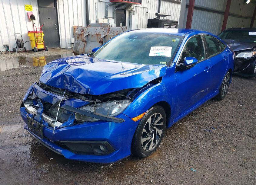Photo 2 of 2019 Honda Civic SPORT (VIN 2HGFC2F80KH504008)