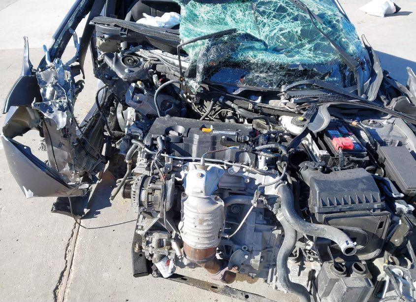 Photo 10 of 2019 Honda Civic SPORT (VIN 2HGFC2F80KH510553)