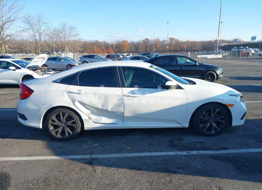 Photo 13 of 2019 Honda Civic SPORT (VIN 2HGFC2F80KH538756)