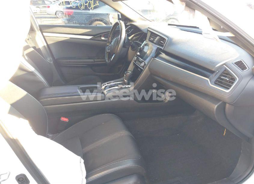 Photo 5 of 2019 Honda Civic SPORT (VIN 2HGFC2F80KH538756)