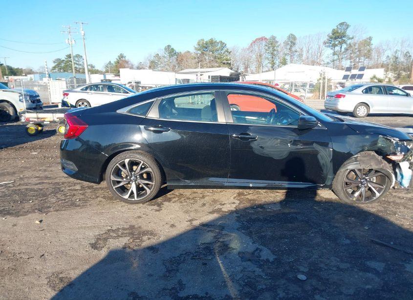 Photo 13 of 2019 Honda Civic SPORT (VIN 2HGFC2F80KH569862)