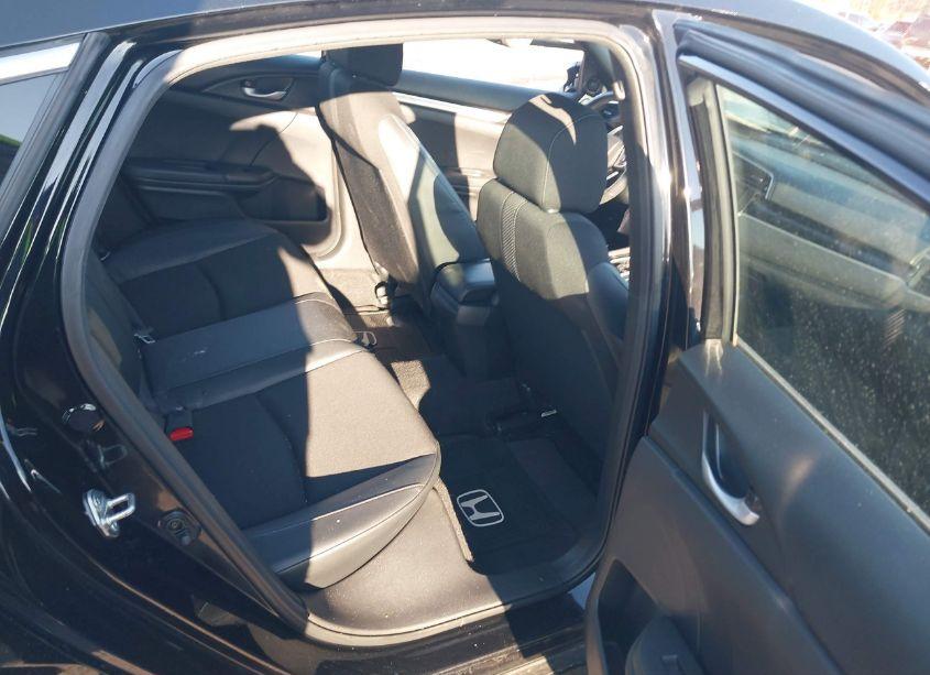 Photo 8 of 2019 Honda Civic SPORT (VIN 2HGFC2F80KH569862)