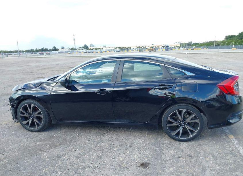 Photo 14 of 2019 Honda Civic SPORT (VIN 2HGFC2F80KH572678)