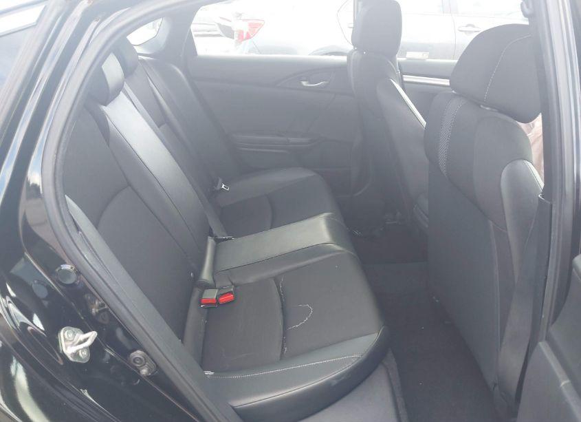 Photo 8 of 2019 Honda Civic SPORT (VIN 2HGFC2F80KH572678)