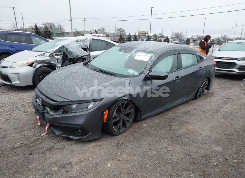 Photo 2 of 2019 Honda Civic SPORT (VIN 2HGFC2F80KH588640)