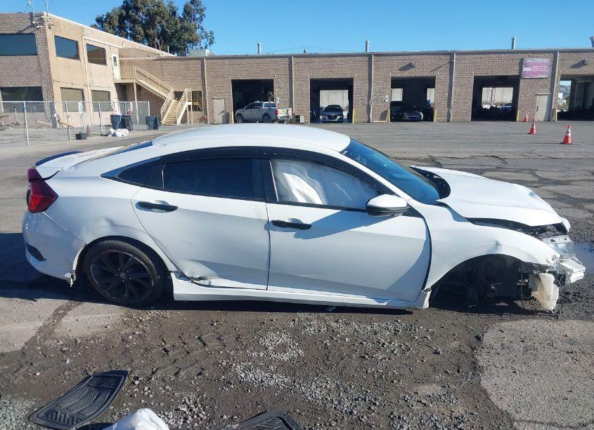 Photo 14 of 2019 Honda Civic SPORT (VIN 2HGFC2F80KH603010)