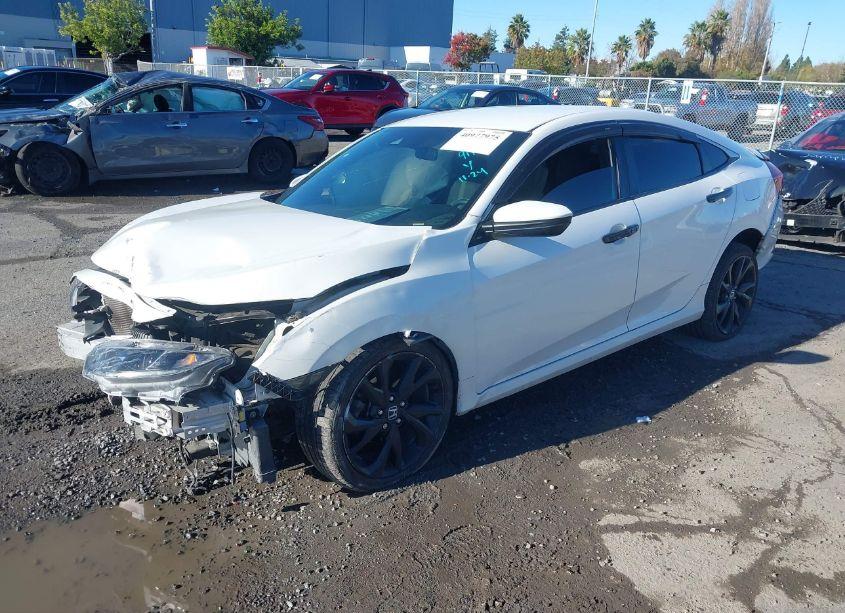 Photo 2 of 2019 Honda Civic SPORT (VIN 2HGFC2F80KH603010)