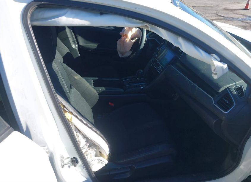 Photo 5 of 2019 Honda Civic SPORT (VIN 2HGFC2F80KH603010)