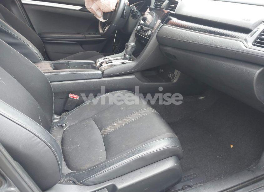 Photo 5 of 2020 Honda Civic SPORT (VIN 2HGFC2F80LH513261)