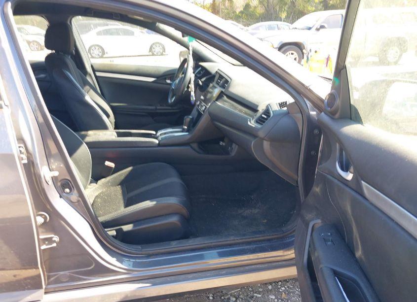 Photo 5 of 2020 Honda Civic SPORT (VIN 2HGFC2F80LH568180)