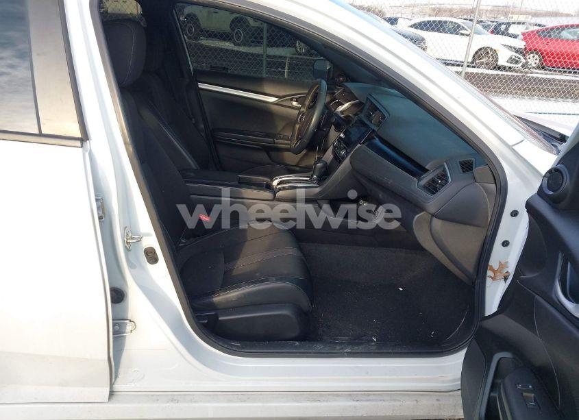 Photo 5 of 2021 Honda Civic SPORT (VIN 2HGFC2F80MH502343)