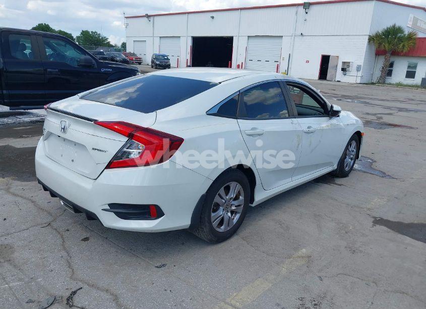 Photo 4 of 2021 Honda Civic SPORT (VIN 2HGFC2F80MH522592)