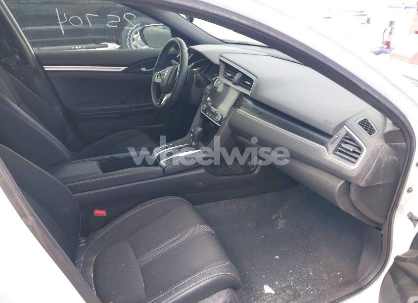 Photo 5 of 2021 Honda Civic SPORT (VIN 2HGFC2F80MH522592)