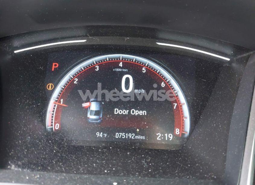Photo 16 of 2019 Honda Civic SPORT (VIN 2HGFC2F81KH513557)