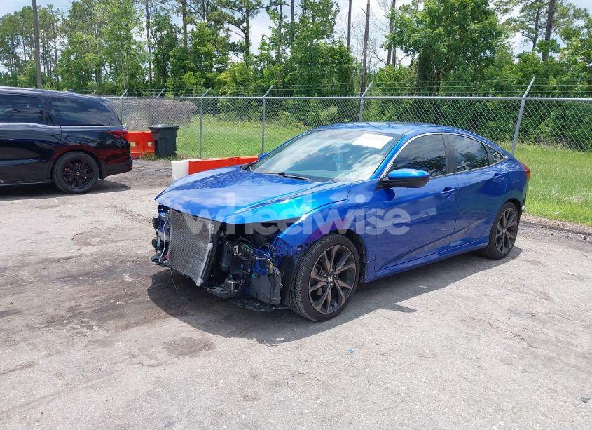 Photo 2 of 2019 Honda Civic SPORT (VIN 2HGFC2F81KH513557)