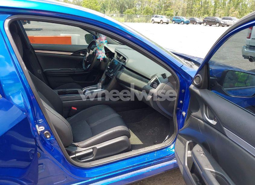 Photo 5 of 2019 Honda Civic SPORT (VIN 2HGFC2F81KH513557)