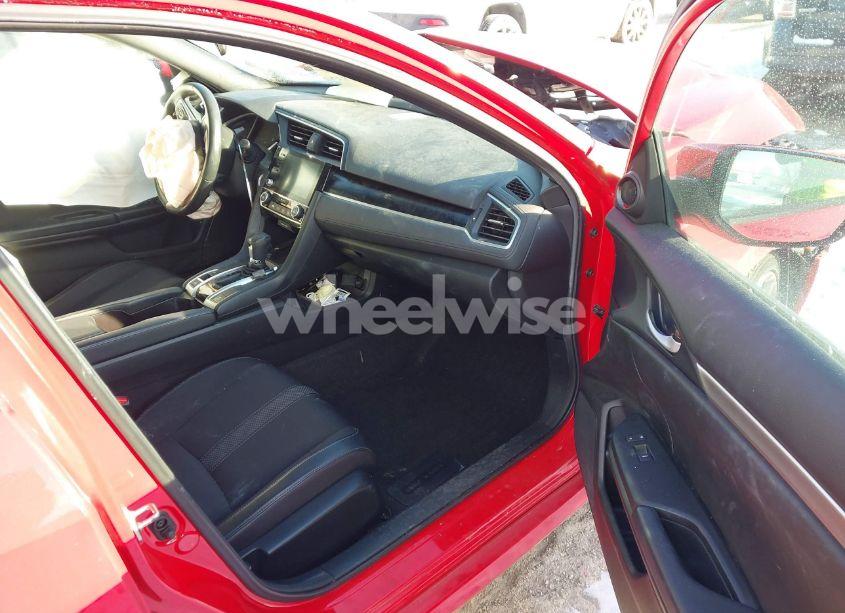 Photo 5 of 2019 Honda Civic SPORT (VIN 2HGFC2F81KH531217)