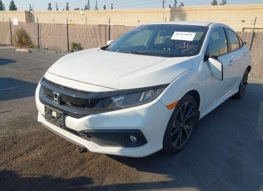 Photo 2 of 2019 Honda Civic SPORT (VIN 2HGFC2F81KH536806)