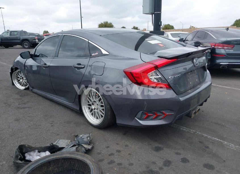 Photo 15 of 2019 Honda Civic SPORT (VIN 2HGFC2F81KH540564)