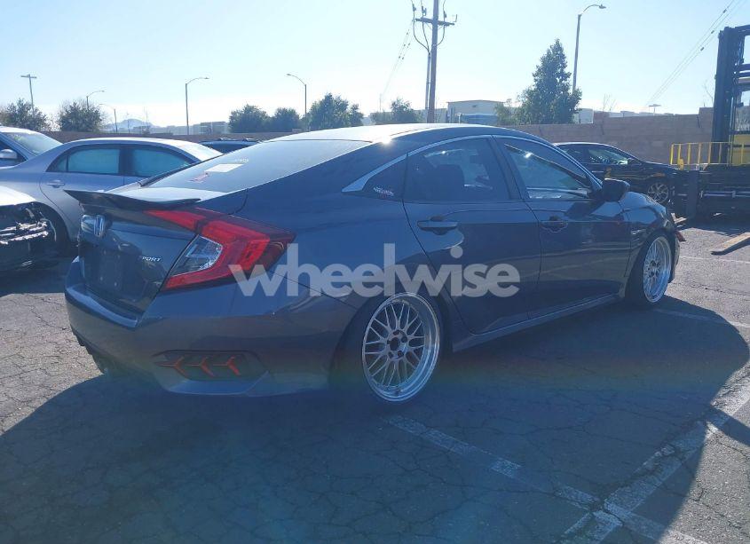 Photo 4 of 2019 Honda Civic SPORT (VIN 2HGFC2F81KH540564)