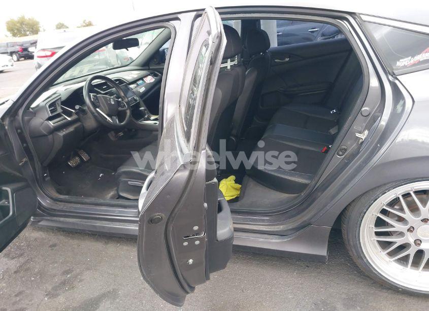 Photo 8 of 2019 Honda Civic SPORT (VIN 2HGFC2F81KH540564)