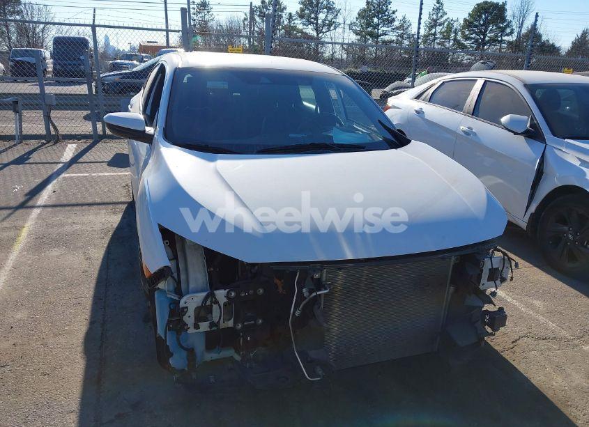 Photo 12 of 2019 Honda Civic SPORT (VIN 2HGFC2F81KH569949)