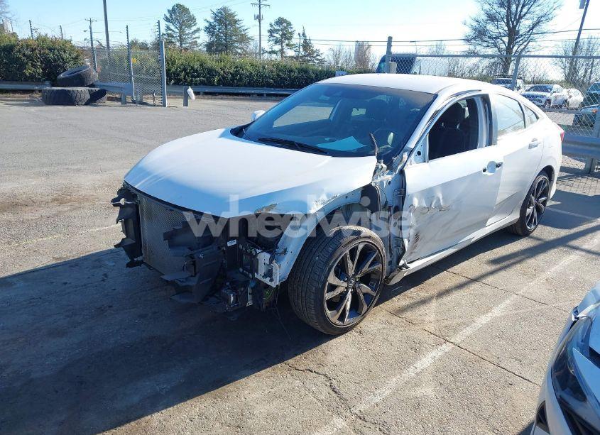 Photo 2 of 2019 Honda Civic SPORT (VIN 2HGFC2F81KH569949)