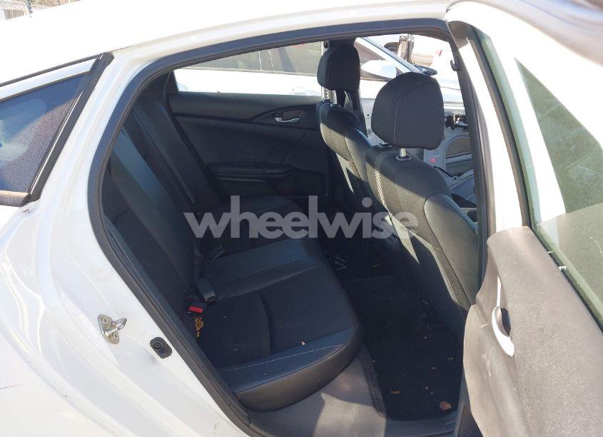 Photo 8 of 2019 Honda Civic SPORT (VIN 2HGFC2F81KH569949)