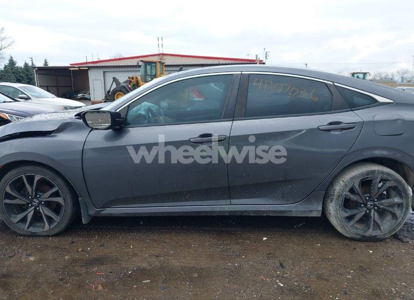 Photo 14 of 2019 Honda Civic SPORT (VIN 2HGFC2F81KH595564)