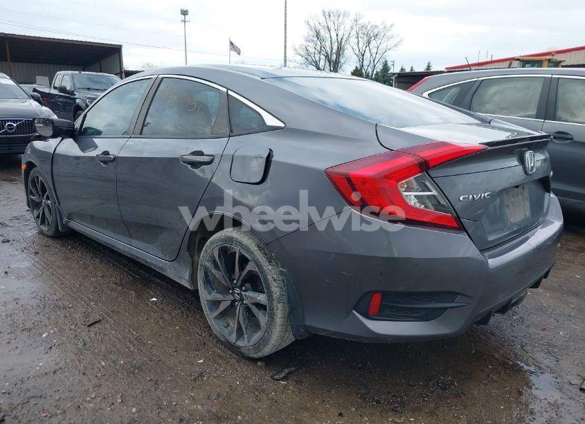 Photo 3 of 2019 Honda Civic SPORT (VIN 2HGFC2F81KH595564)