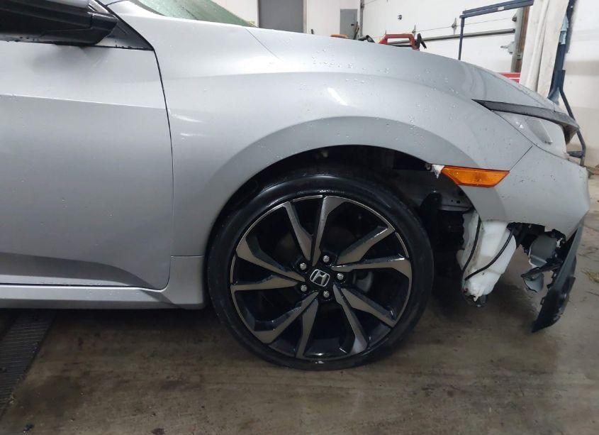 Photo 17 of 2020 Honda Civic SPORT (VIN 2HGFC2F81LH502592)