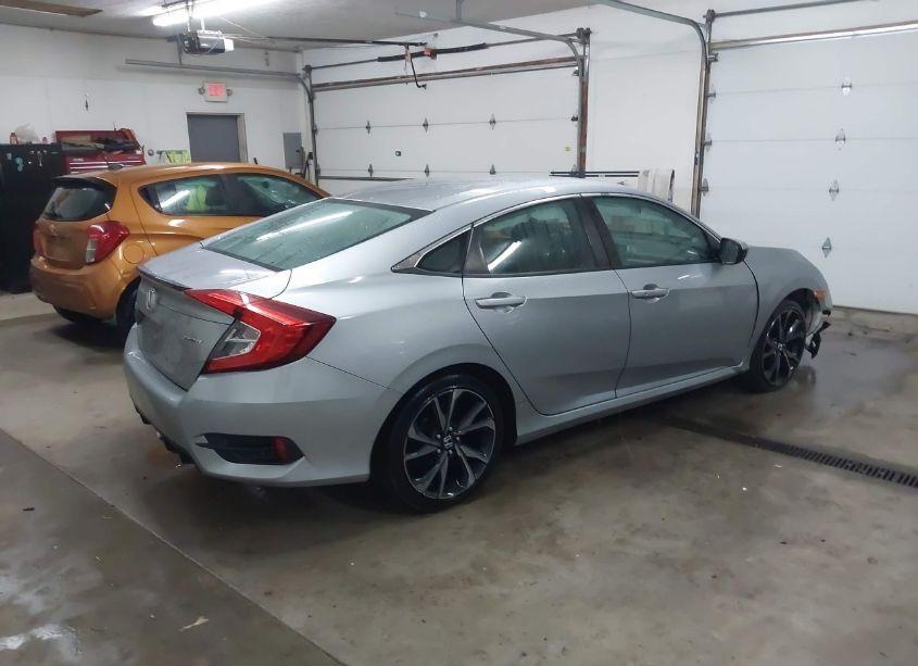 Photo 4 of 2020 Honda Civic SPORT (VIN 2HGFC2F81LH502592)