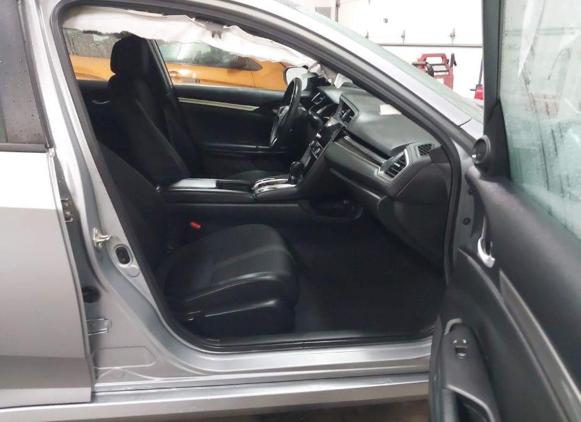 Photo 5 of 2020 Honda Civic SPORT (VIN 2HGFC2F81LH502592)