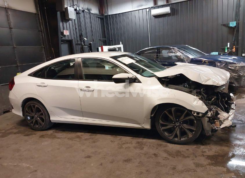 Photo 14 of 2020 Honda Civic SPORT (VIN 2HGFC2F81LH522325)