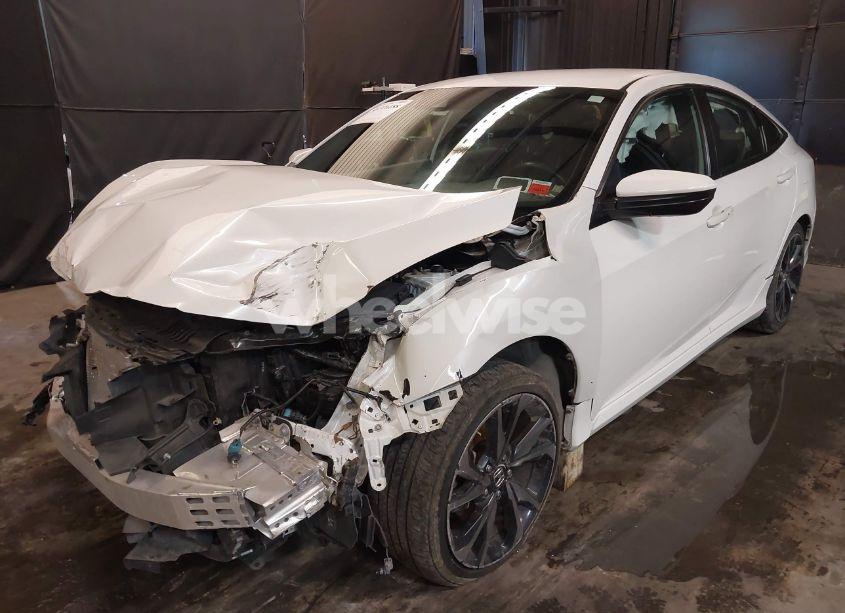 Photo 2 of 2020 Honda Civic SPORT (VIN 2HGFC2F81LH522325)