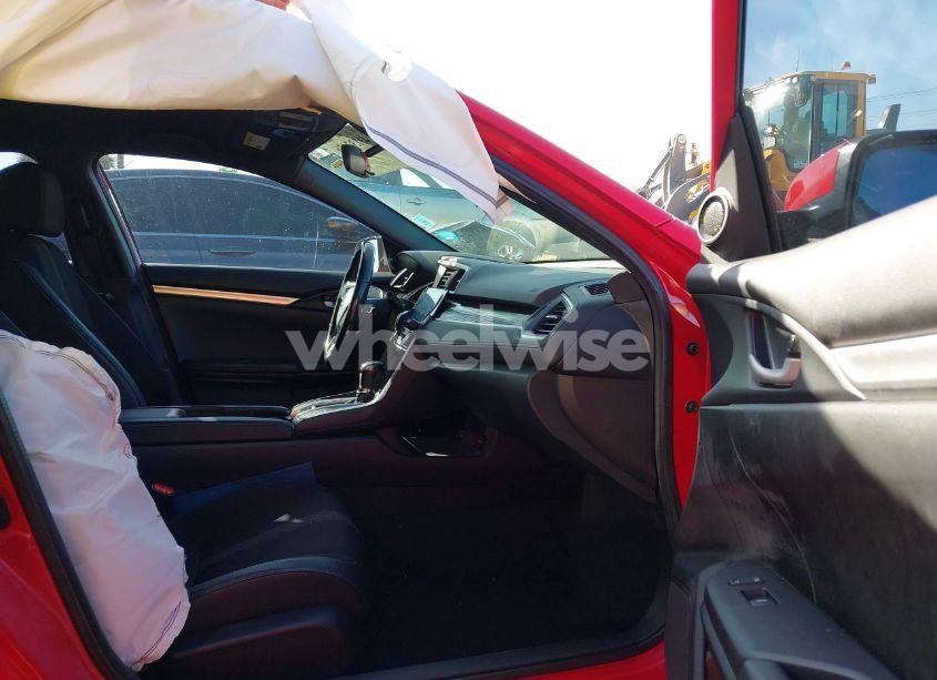 Photo 5 of 2020 Honda Civic SPORT (VIN 2HGFC2F81LH554420)