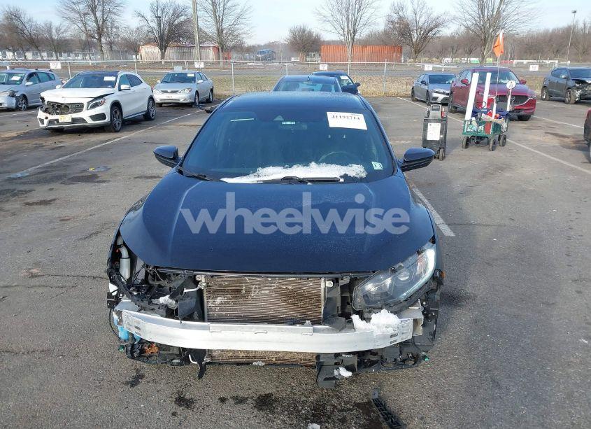 Photo 12 of 2020 Honda Civic SPORT (VIN 2HGFC2F81LH565241)