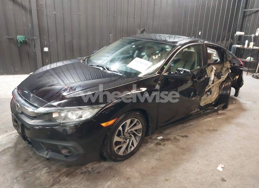 Photo 2 of 2018 Honda Civic EX (VIN 2HGFC2F82JH592719)