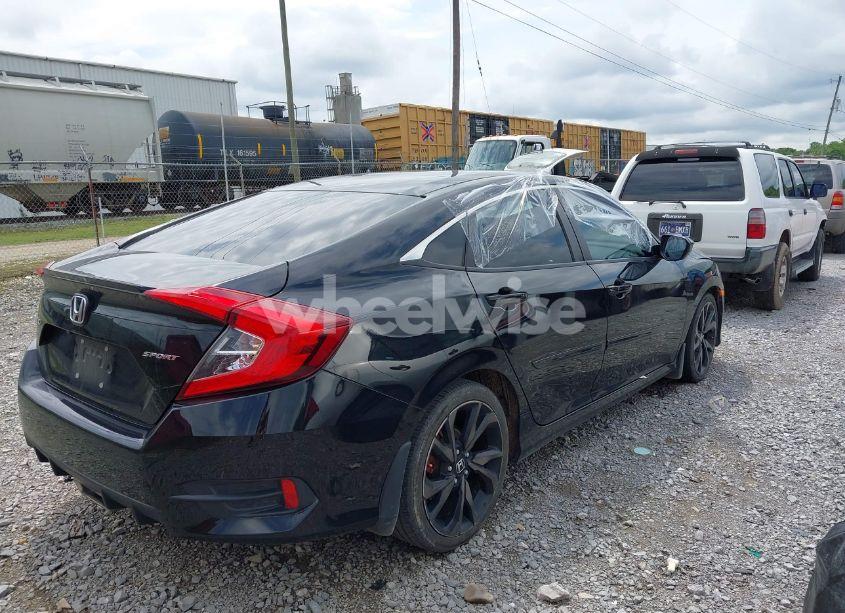 Photo 4 of 2019 Honda Civic SPORT (VIN 2HGFC2F82KH503510)