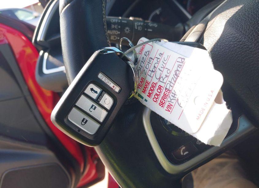 Photo 11 of 2019 Honda Civic SPORT (VIN 2HGFC2F82KH510196)