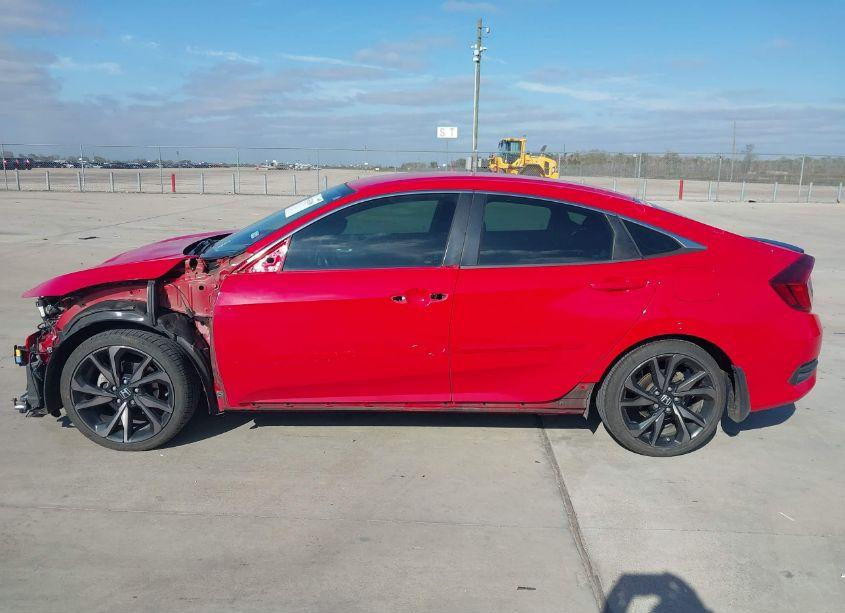 Photo 14 of 2019 Honda Civic SPORT (VIN 2HGFC2F82KH510196)