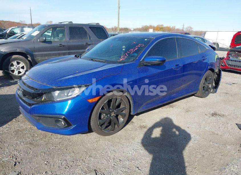 Photo 2 of 2019 Honda Civic SPORT (VIN 2HGFC2F82KH519352)